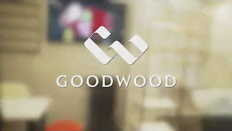 Стеллажи для салона красоты в исполнении мебельной фабрики GOODWOOD